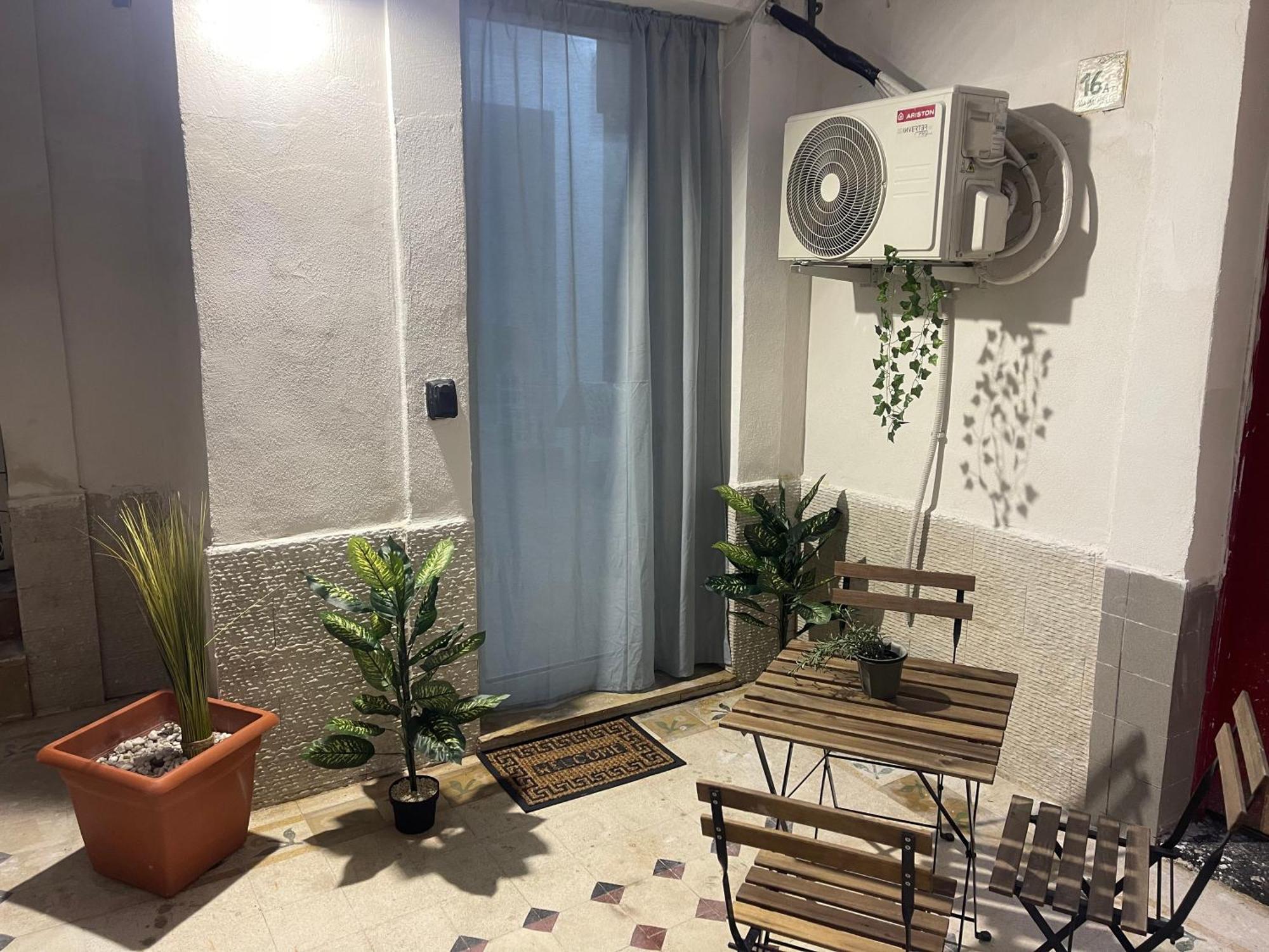 דירות קטאניה Cortile Corsica 13 מראה חיצוני תמונה